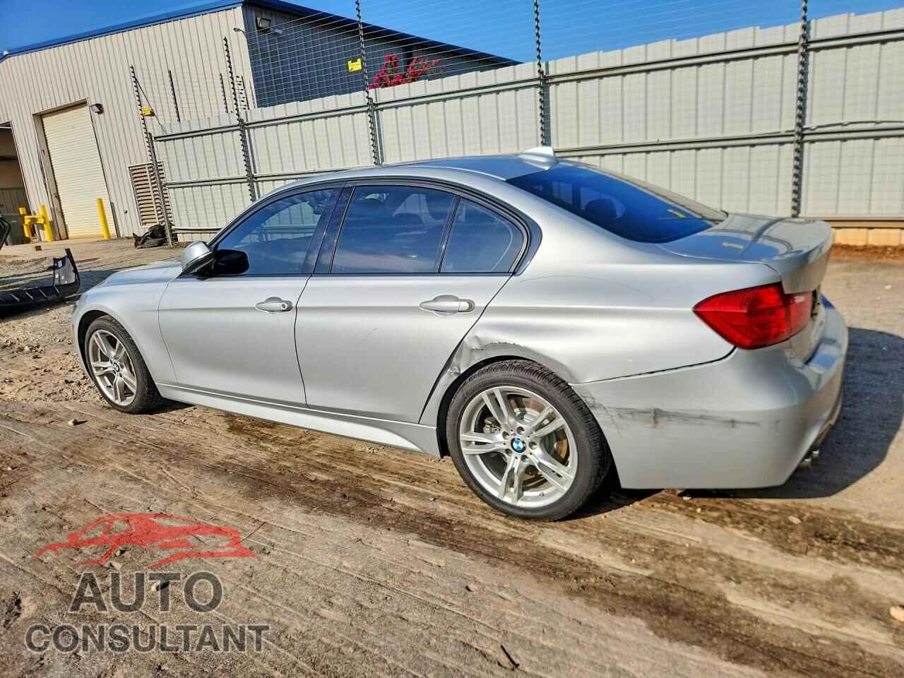 BMW 3 SERIES 2015 - WBA3A5C59FF610996