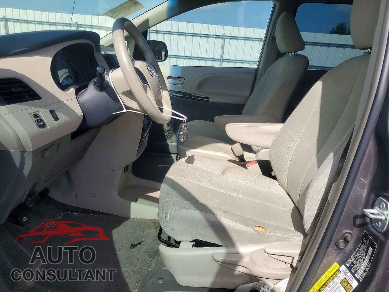 TOYOTA SIENNA 2012 - 5TDZK3DC6CS262310