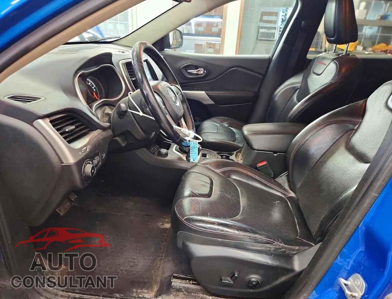JEEP CHEROKEE 2018 - 1C4PJMBX8JD603088
