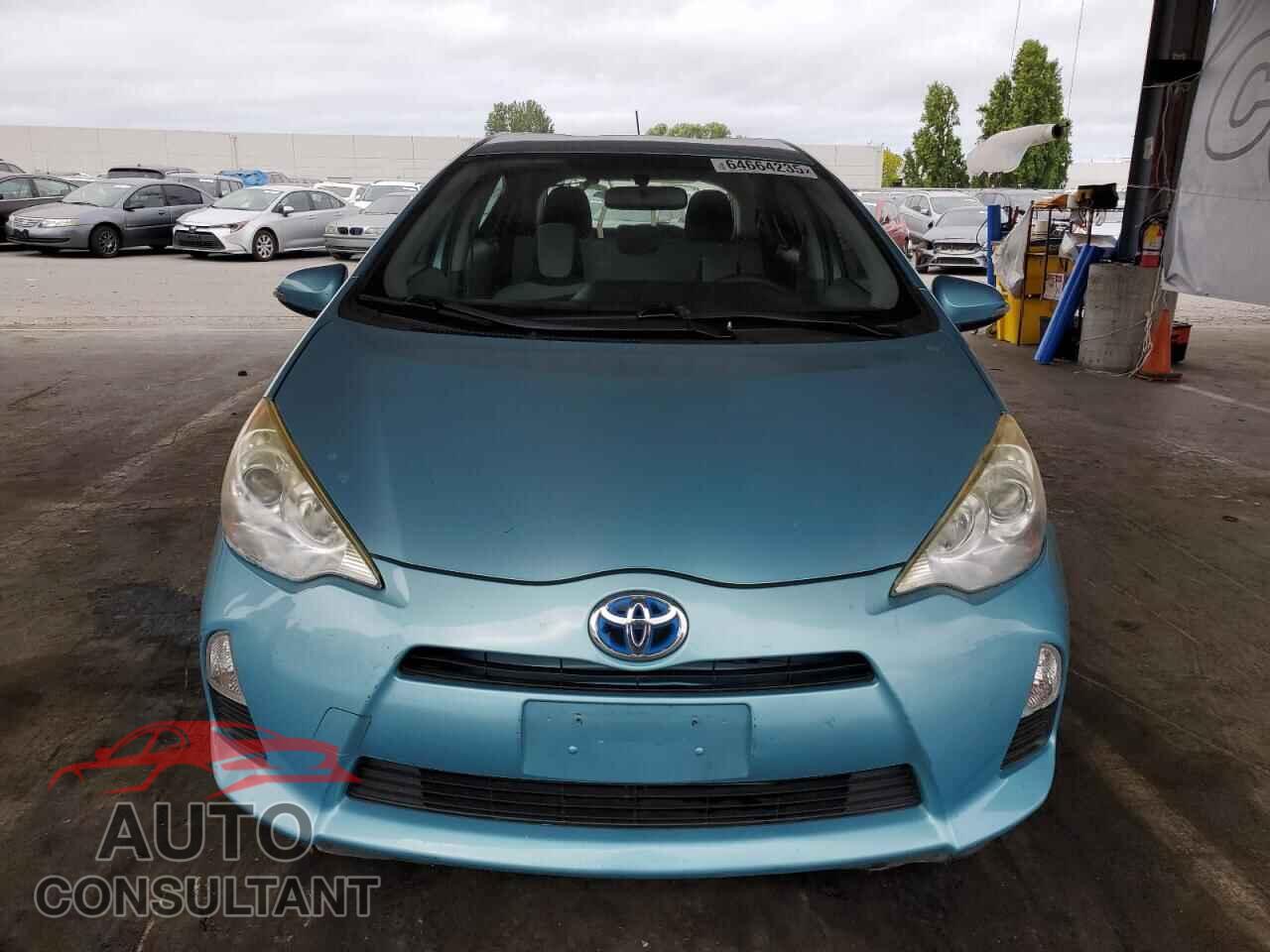 TOYOTA PRIUS 2013 - JTDKDTB32D1046872
