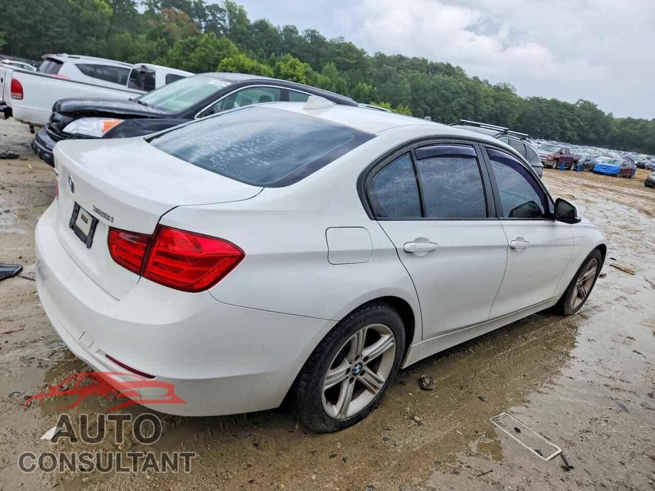 BMW 3 SERIES 2013 - WBA3B5C58DF598446