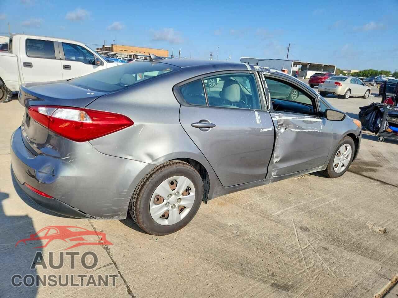 KIA FORTE 2016 - KNAFX4A62G5571726