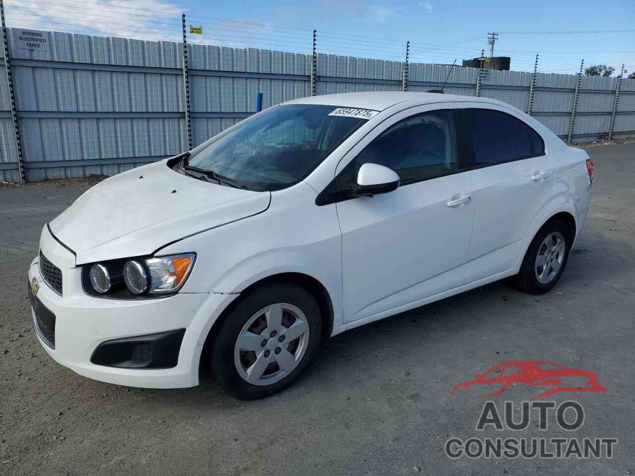 CHEVROLET SONIC 2016 - 1G1JA5SG3G4104826