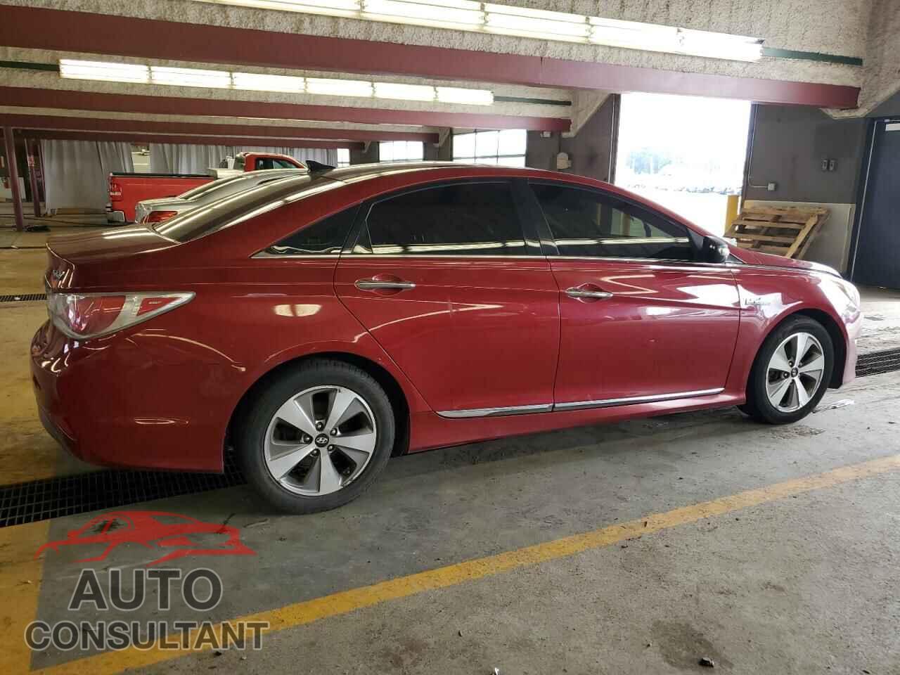HYUNDAI SONATA 2012 - KMHEC4A46CA037179