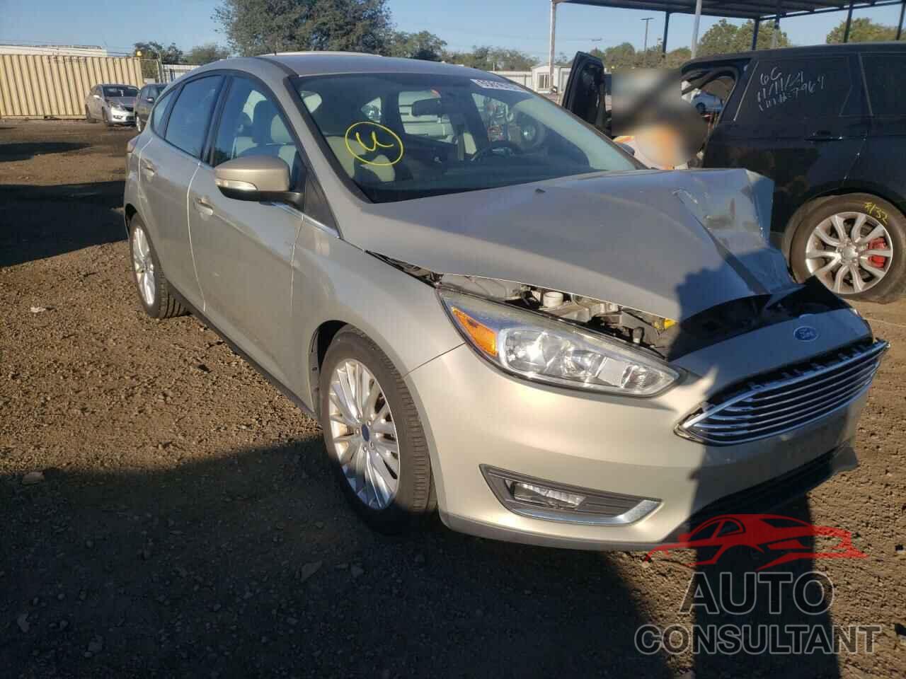 FORD FOCUS 2016 - 1FADP3N23GL256267