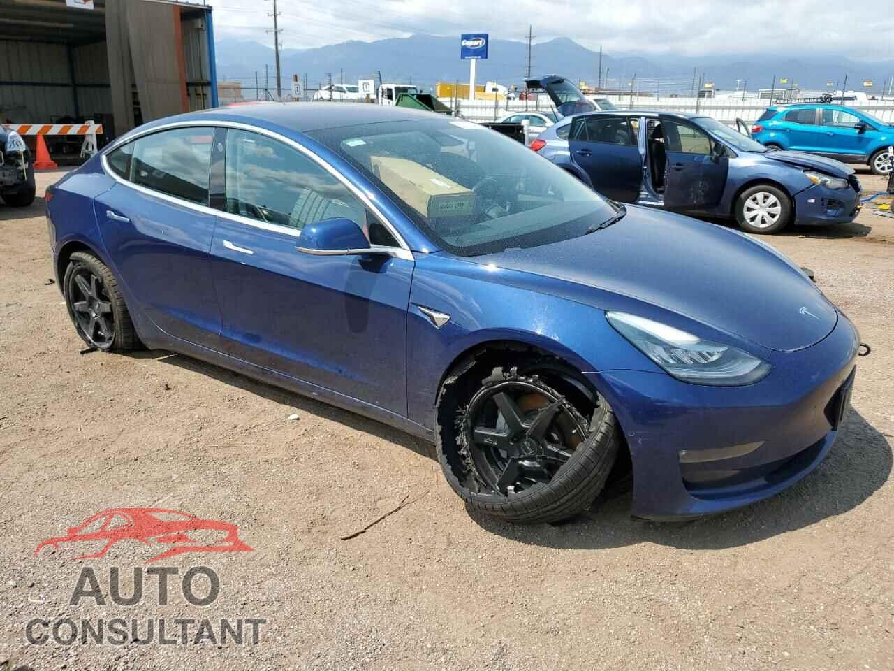TESLA MODEL 3 2018 - 5YJ3E1EA5JF035027