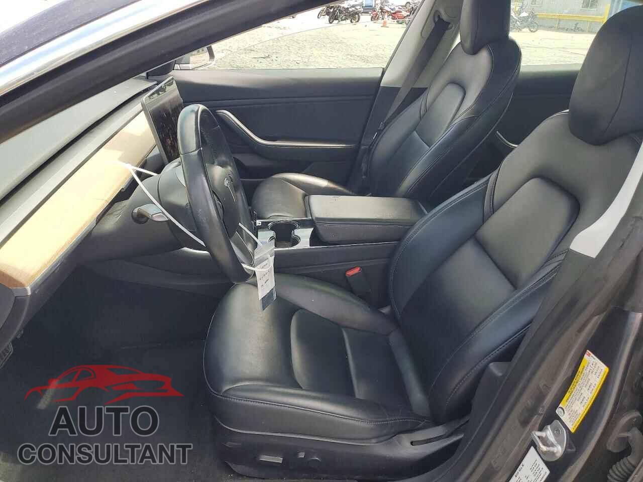 TESLA MODEL 3 2019 - 5YJ3E1EA0KF325502