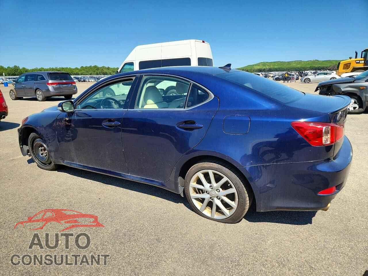 LEXUS IS 2011 - JTHCF5C24B5051530