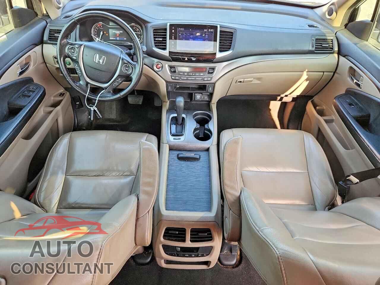 HONDA PILOT 2017 - 5FNYF5H55HB006484