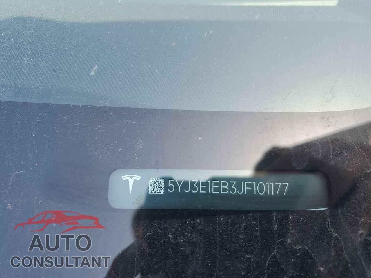 TESLA MODEL 3 2018 - 5YJ3E1EB3JF101177