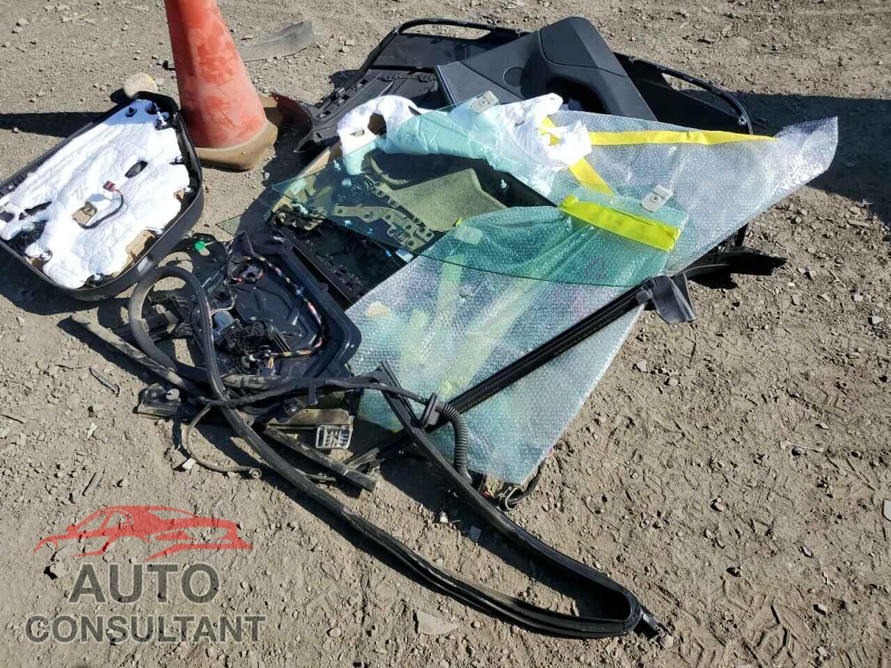 TESLA MODEL 3 2024 - 5YJ3E1EB2RF739366