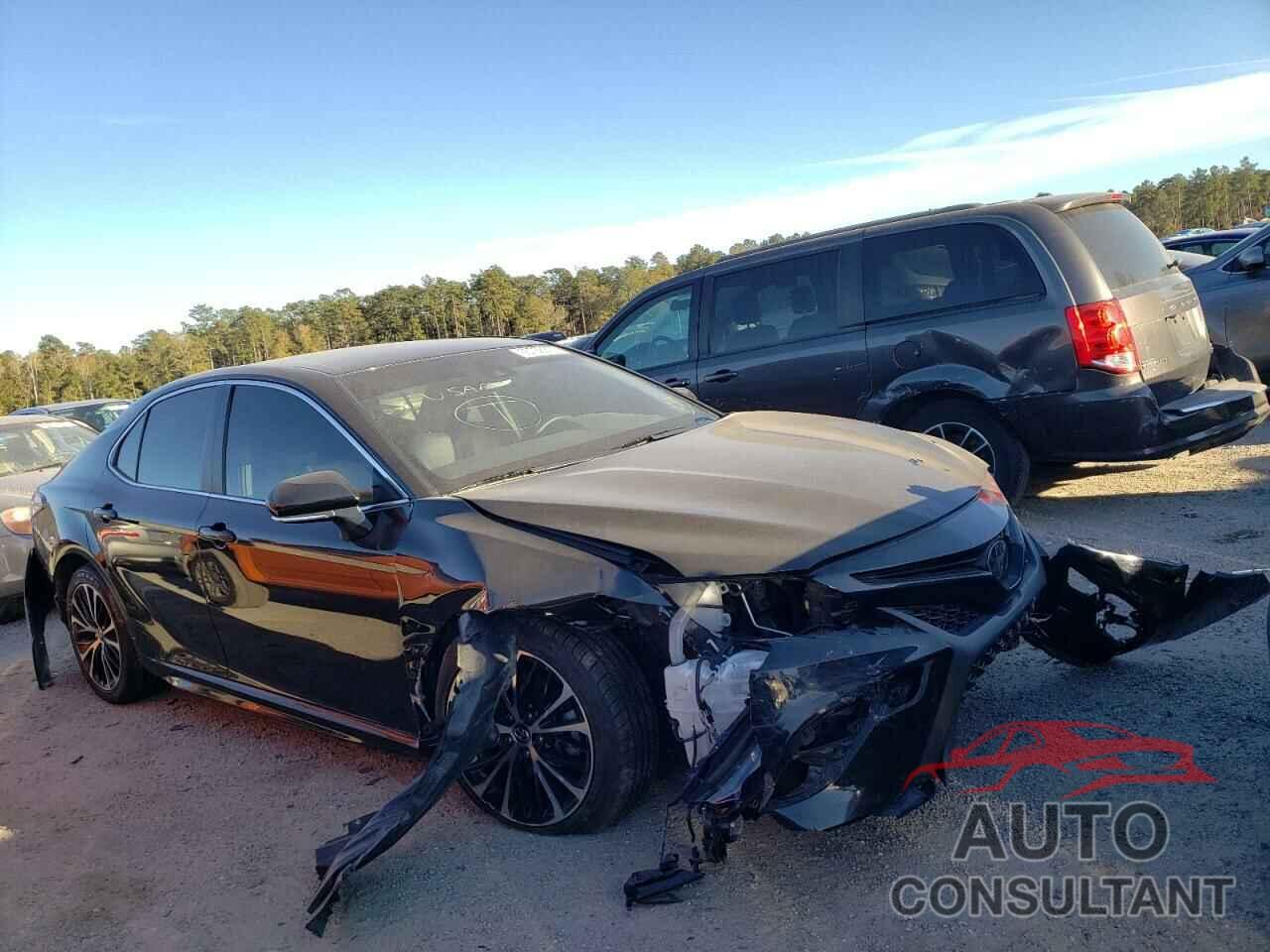 TOYOTA CAMRY 2018 - JTNB11HK4J3049375