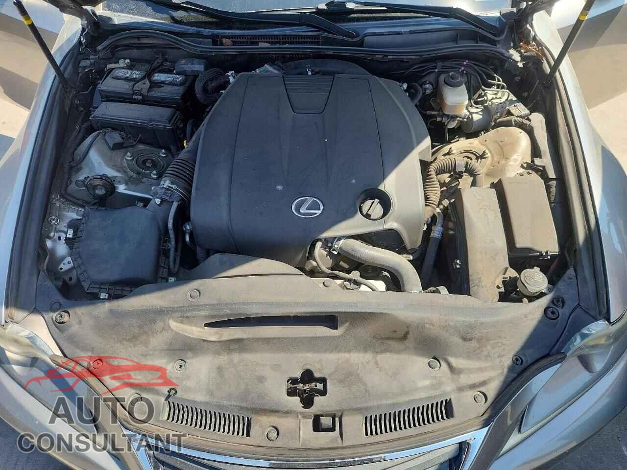 LEXUS IS 2014 - JTHBF1D29E5035413