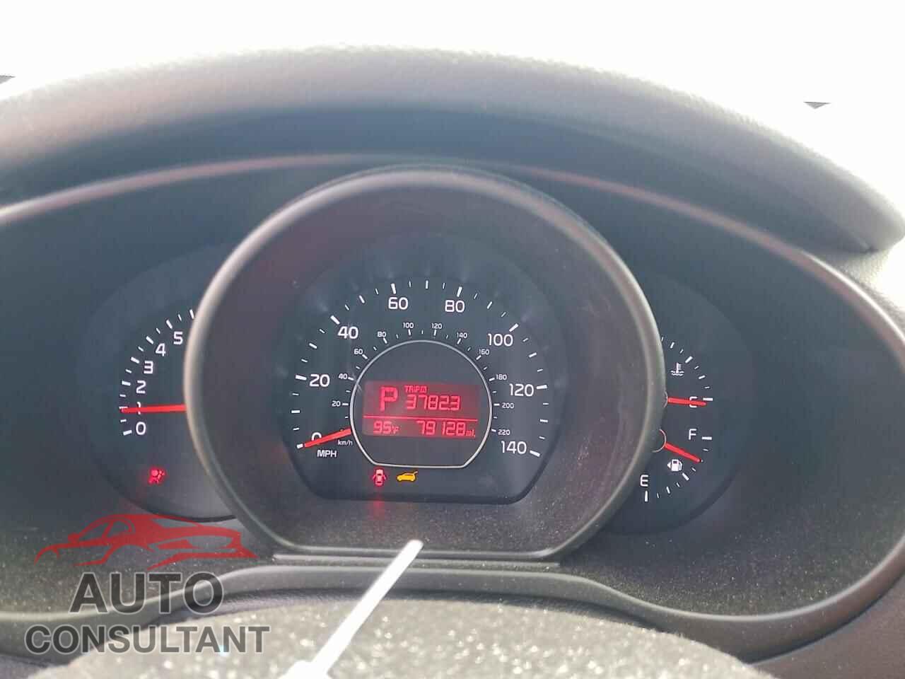 KIA SOUL 2015 - KNDJP3A54F7219085