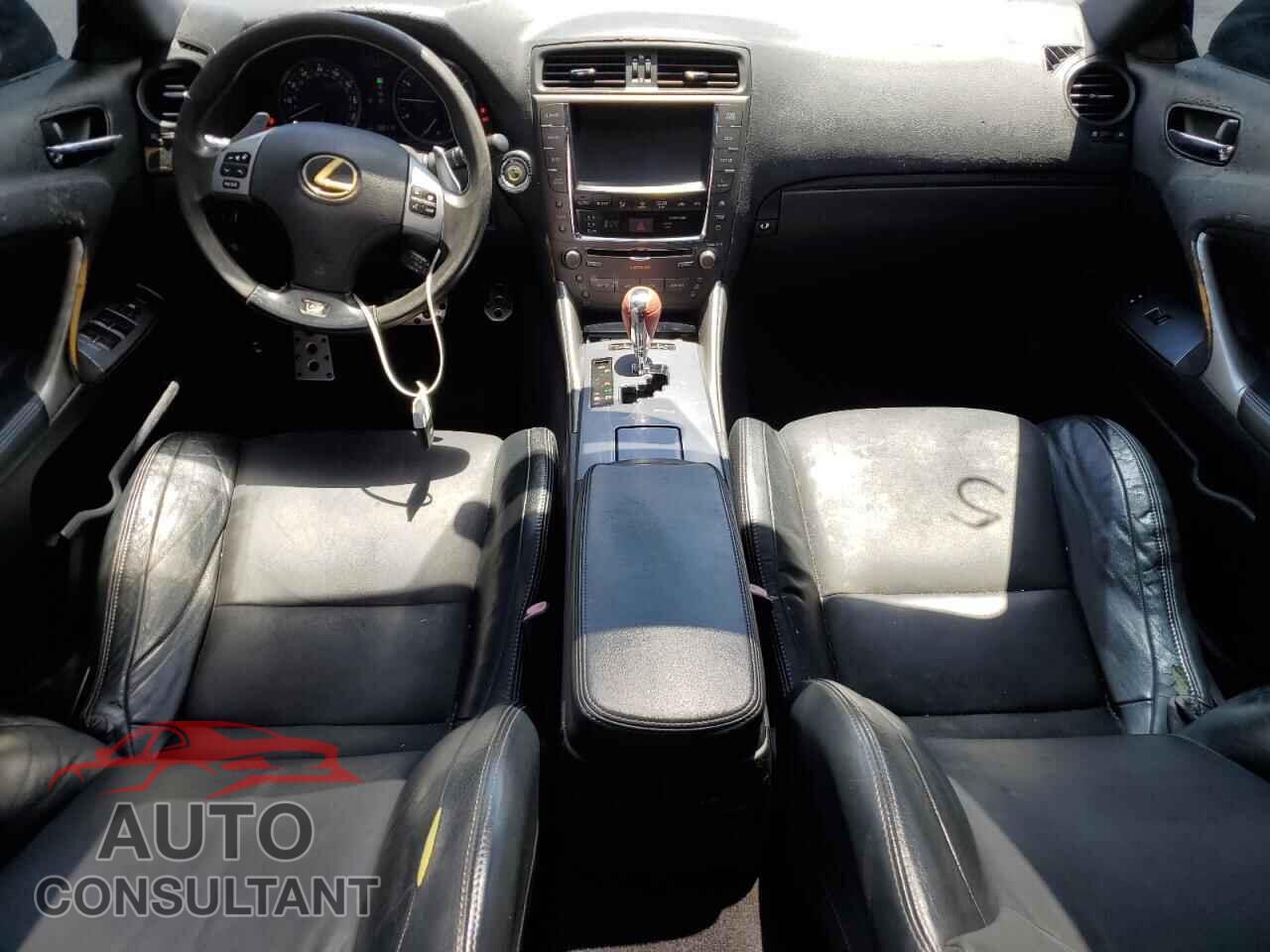 LEXUS IS 2011 - JTHBF5C24B5138341