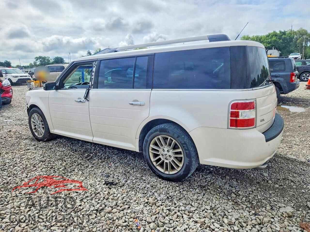 FORD FLEX 2018 - 2FMGK5C82JBA06062
