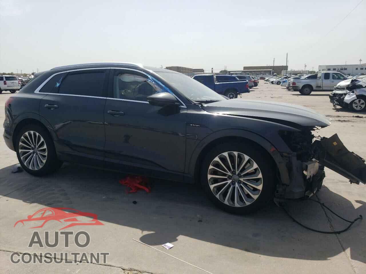 AUDI E-TRON 2019 - WA1VABGEXKB008799