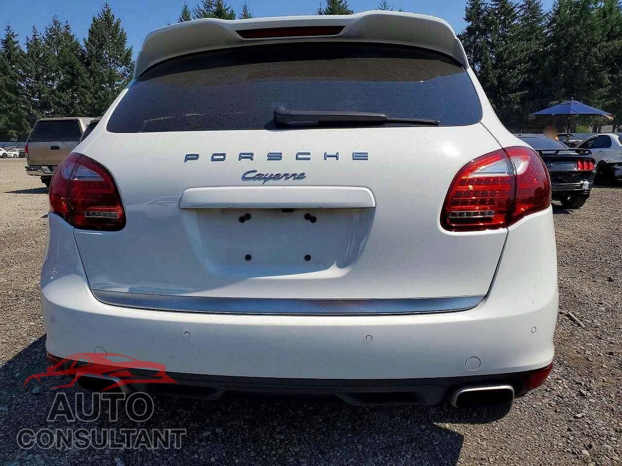 PORSCHE CAYENNE 2014 - WP1AA2A21ELA04110