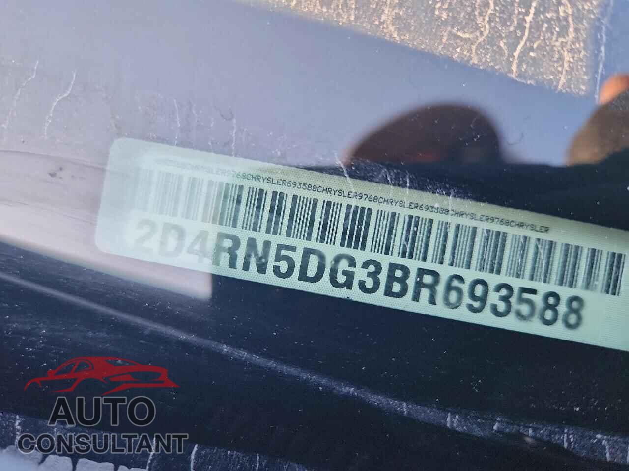 DODGE CARAVAN 2011 - 2D4RN5DG3BR693588