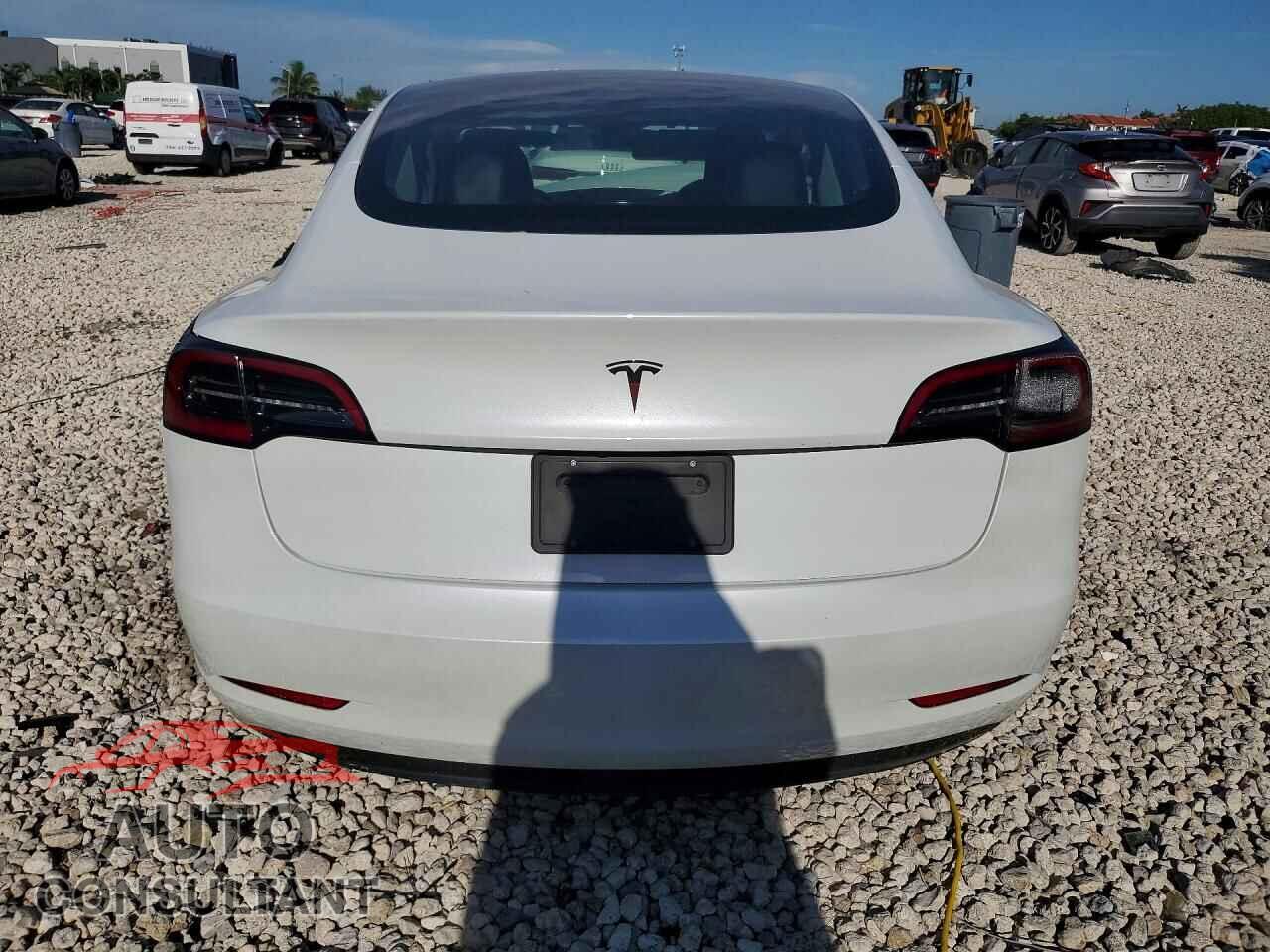 TESLA MODEL 3 2023 - 5YJ3E1EA6PF482152