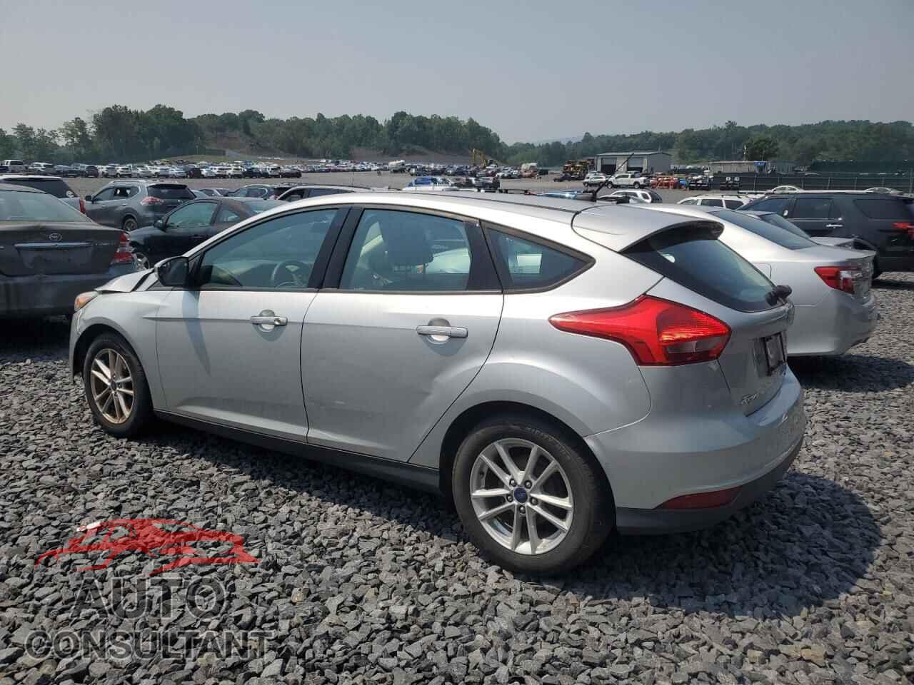 FORD FOCUS 2015 - 1FADP3K29FL222899