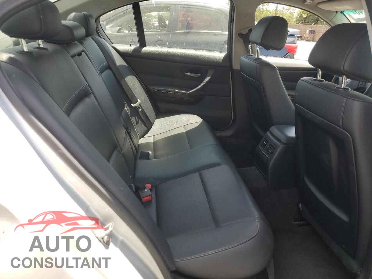 BMW 3 SERIES 2011 - WBAPH7C55BE130656