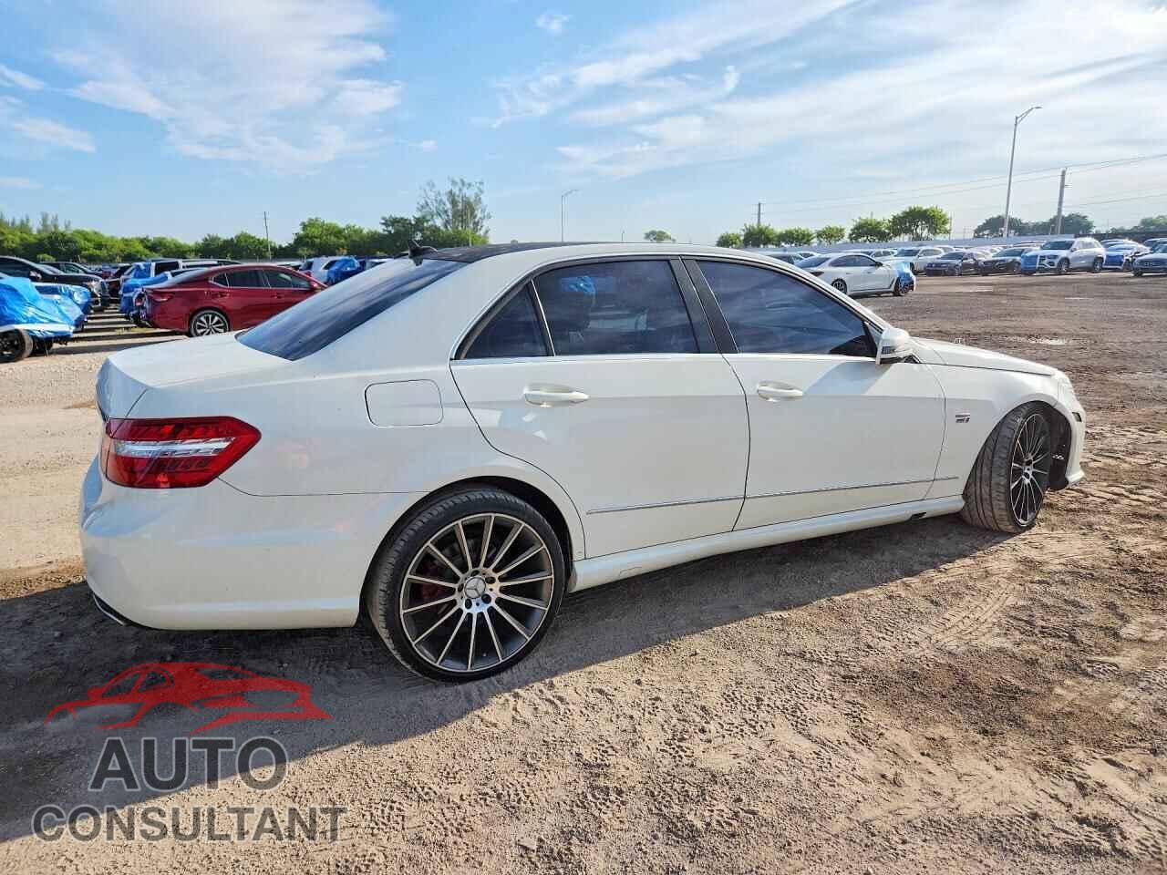MERCEDES-BENZ E-CLASS 2012 - WDDHF5KBXCA639679