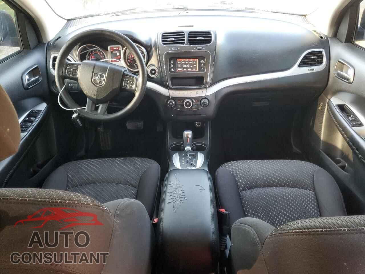 DODGE JOURNEY 2015 - 3C4PDCBB9FT582744