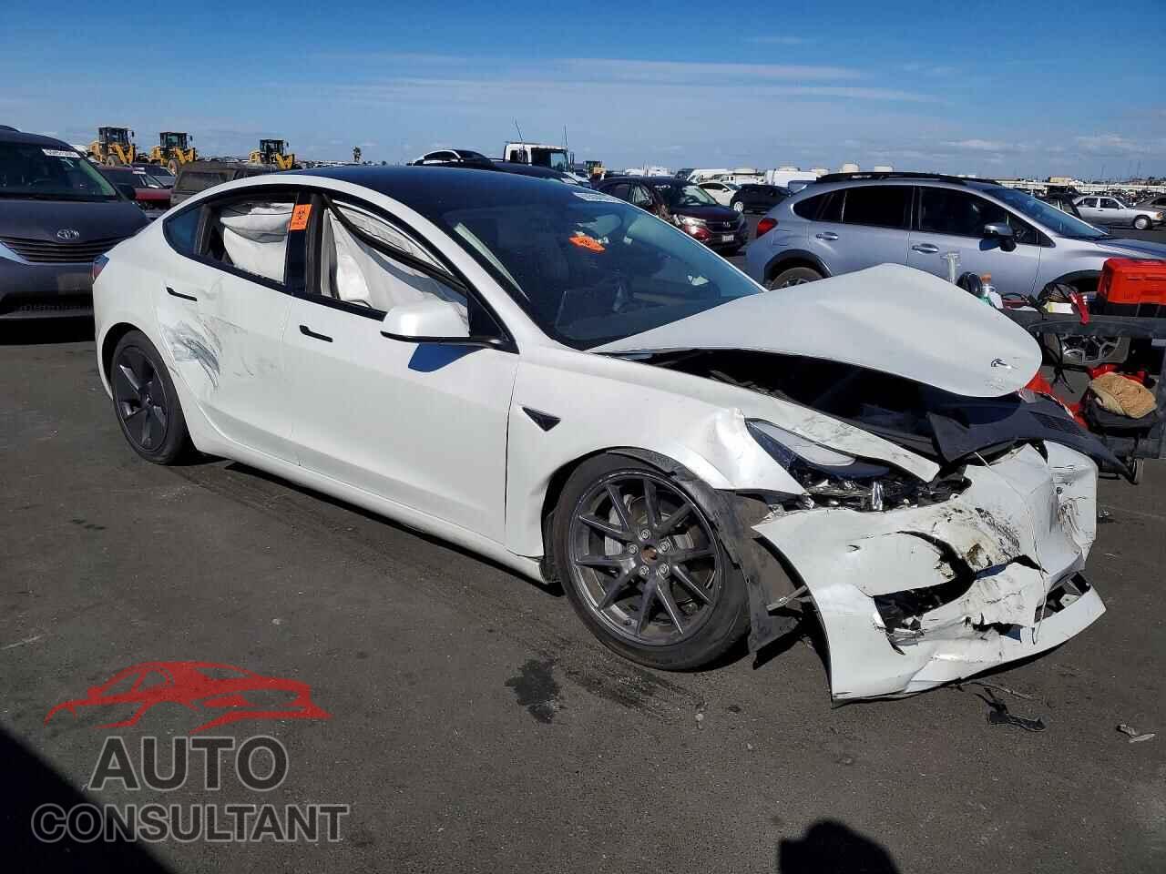 TESLA MODEL 3 2023 - 5YJ3E1EB2PF608645