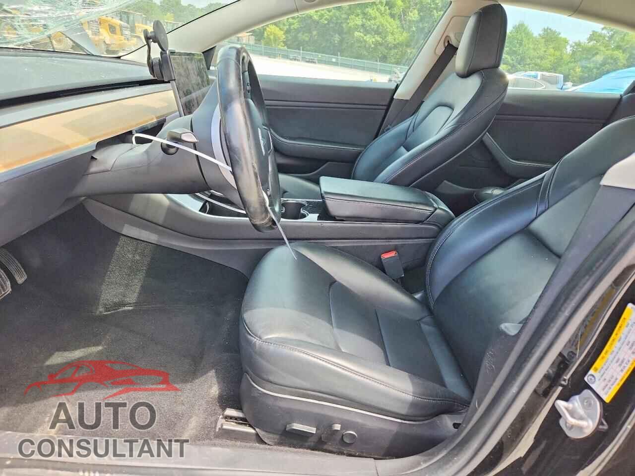 TESLA MODEL 3 2019 - 5YJ3E1EA7KF331720