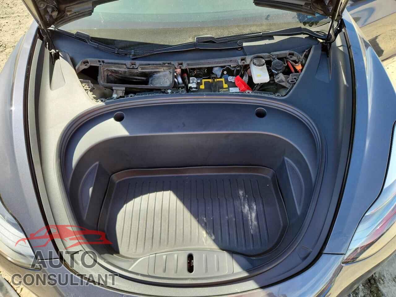 TESLA MODEL 3 2021 - 5YJ3E1EB7MF001717