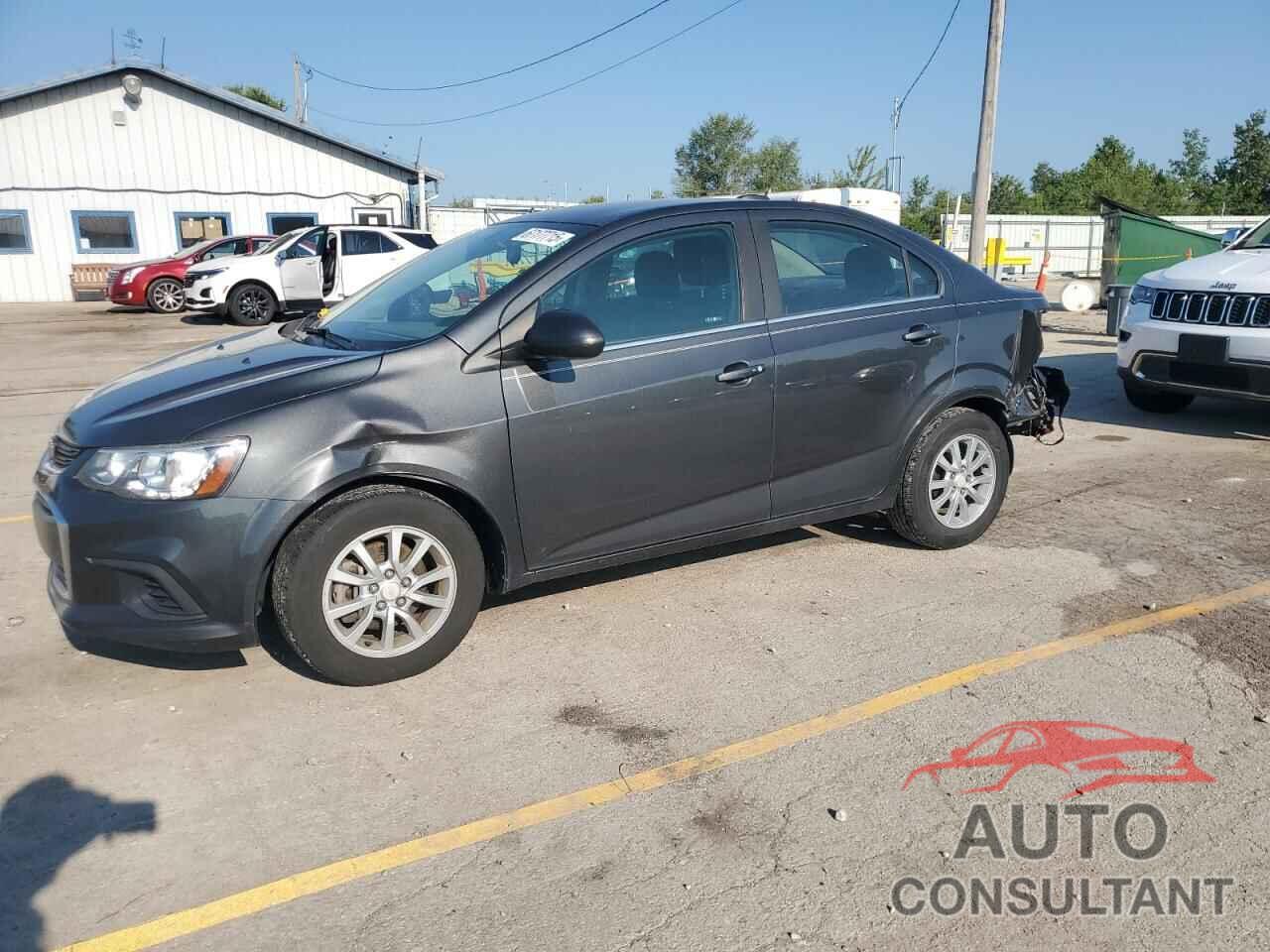CHEVROLET SONIC 2018 - 1G1JD5SH6J4113852
