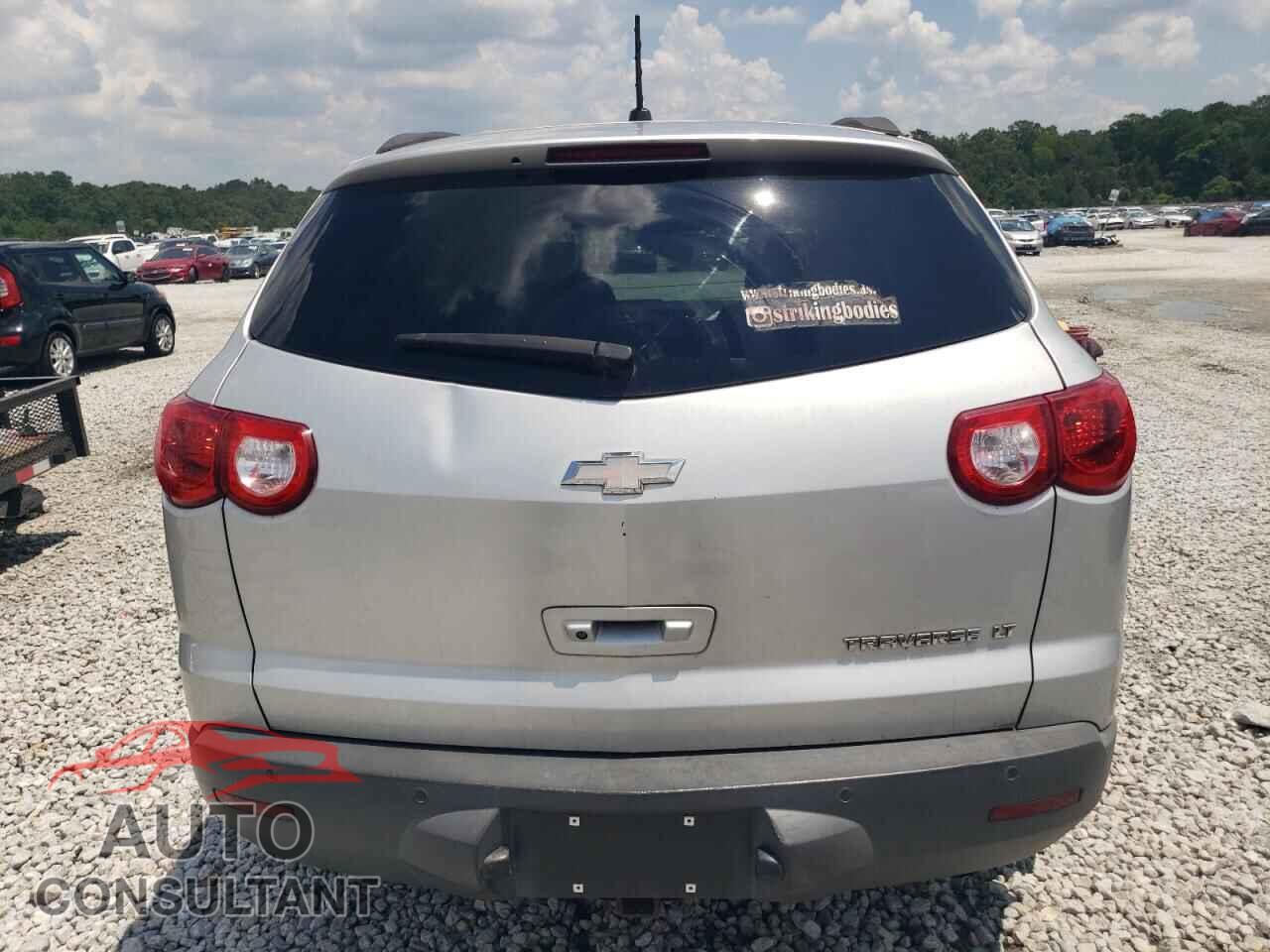 CHEVROLET TRAVERSE 2011 - 1GNKRJED3BJ395974