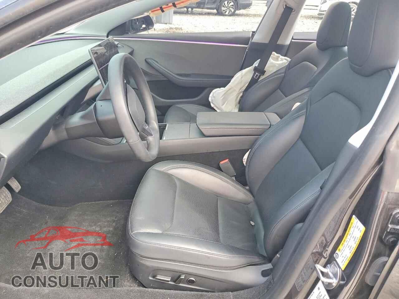 TESLA MODEL 3 2025 - 5YJ3E1EA7SF998285
