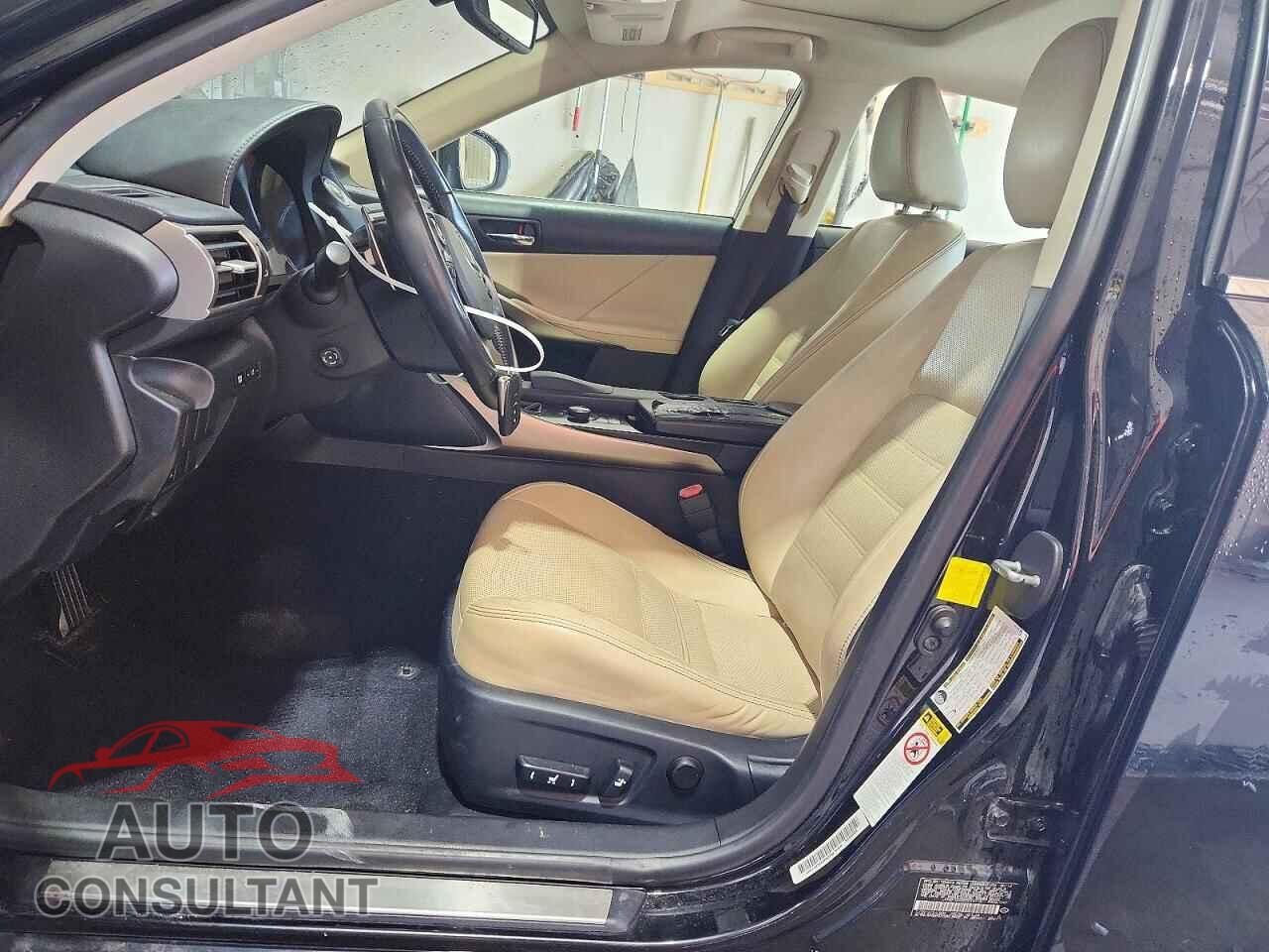 LEXUS IS 2014 - JTHCF1D20E5014115