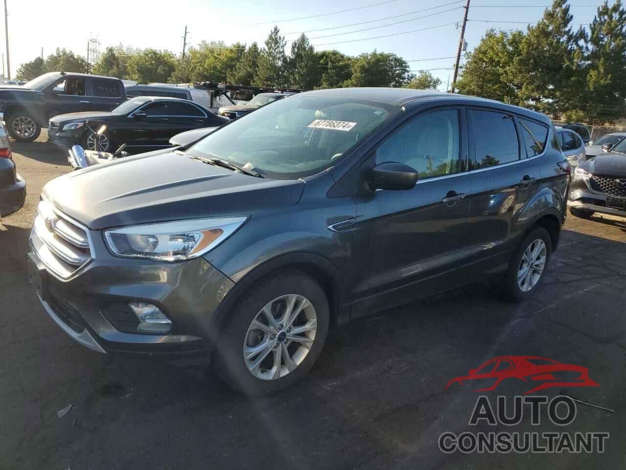 FORD ESCAPE 2017 - 1FMCU9GD6HUC79386