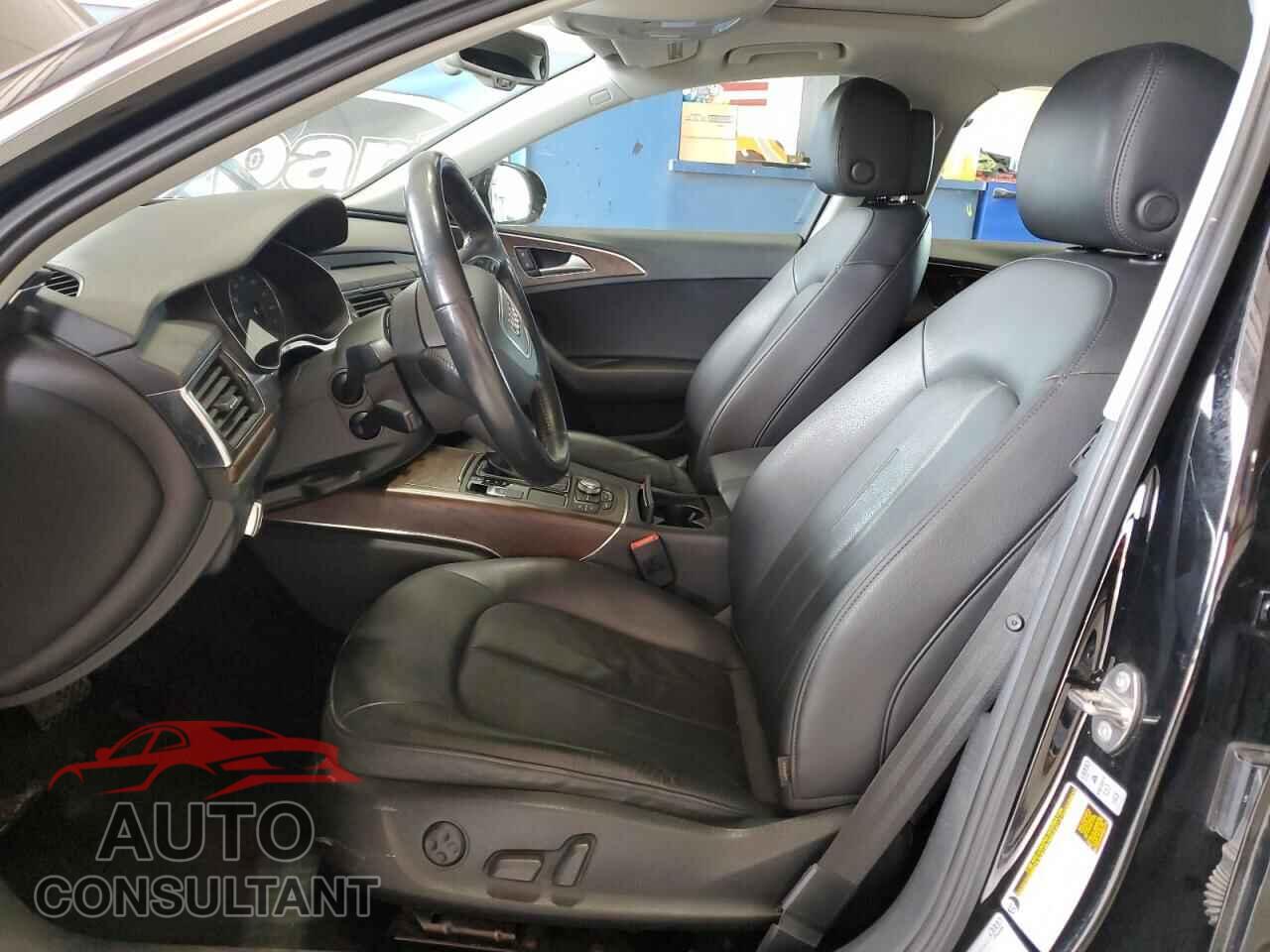 AUDI A6 2013 - WAUGFAFC3DN044987