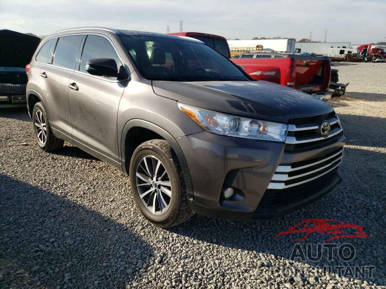 TOYOTA HIGHLANDER 2017 - 5TDKZRFH4HS195674