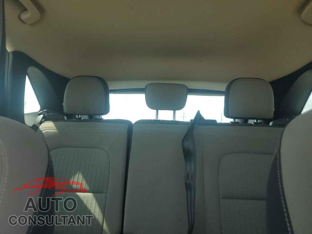 FORD ESCAPE 2020 - 1FMCU0F64LUA76102