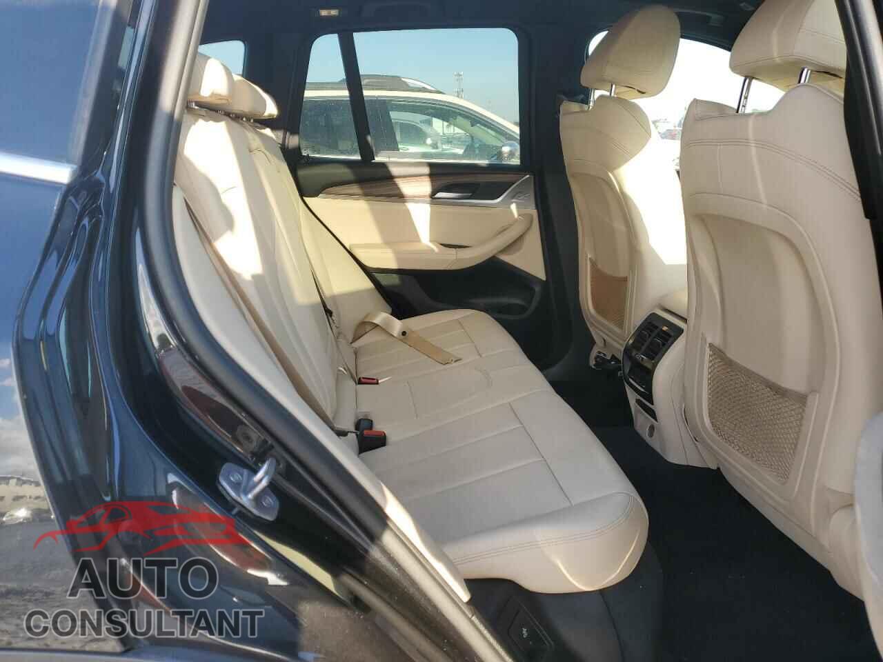 BMW X3 2019 - 5UXTR7C54KLF33992