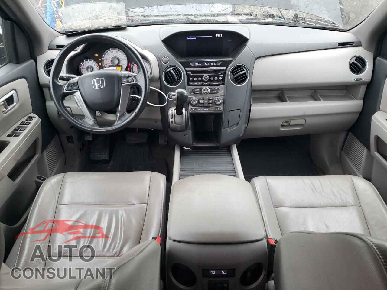 HONDA PILOT 2013 - 5FNYF4H53DB044686