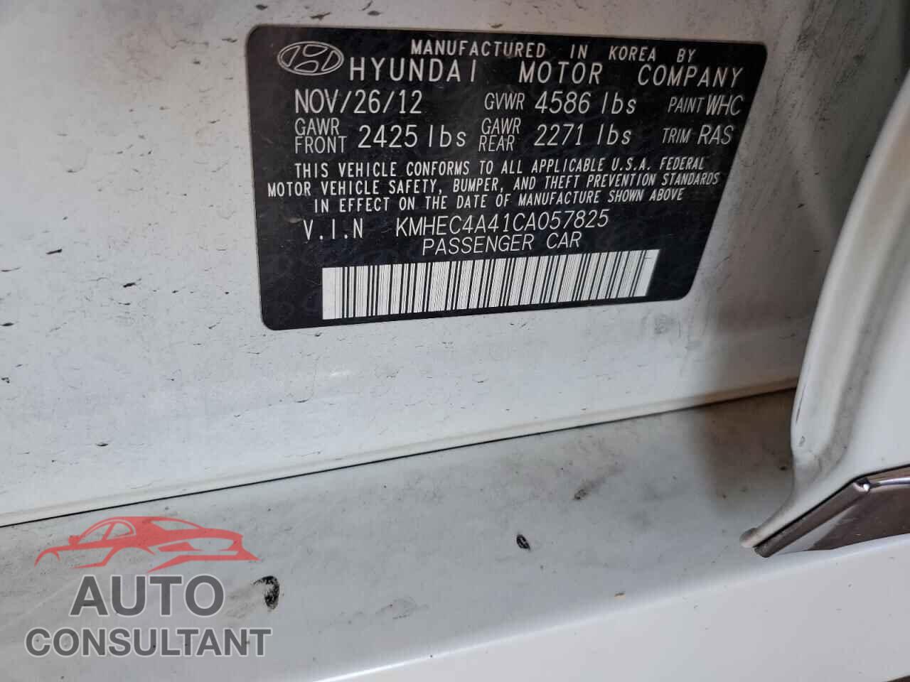 HYUNDAI SONATA 2012 - KMHEC4A41CA057825
