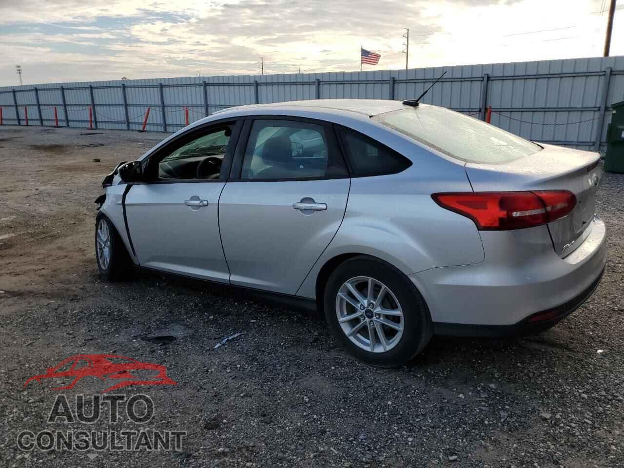 FORD FOCUS 2015 - 1FADP3F23FL376342
