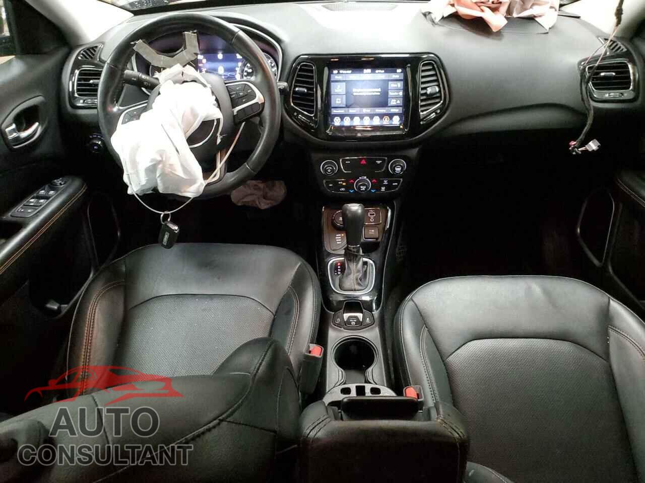 JEEP COMPASS 2019 - 3C4NJDCB9KT843157