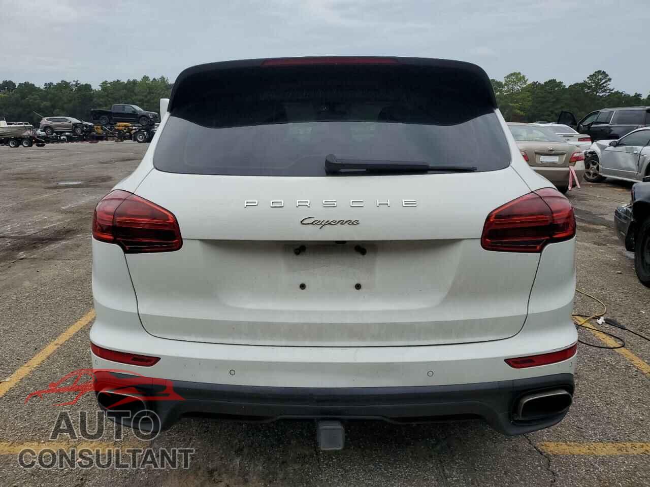 PORSCHE CAYENNE 2017 - WP1AA2A29HKA84816