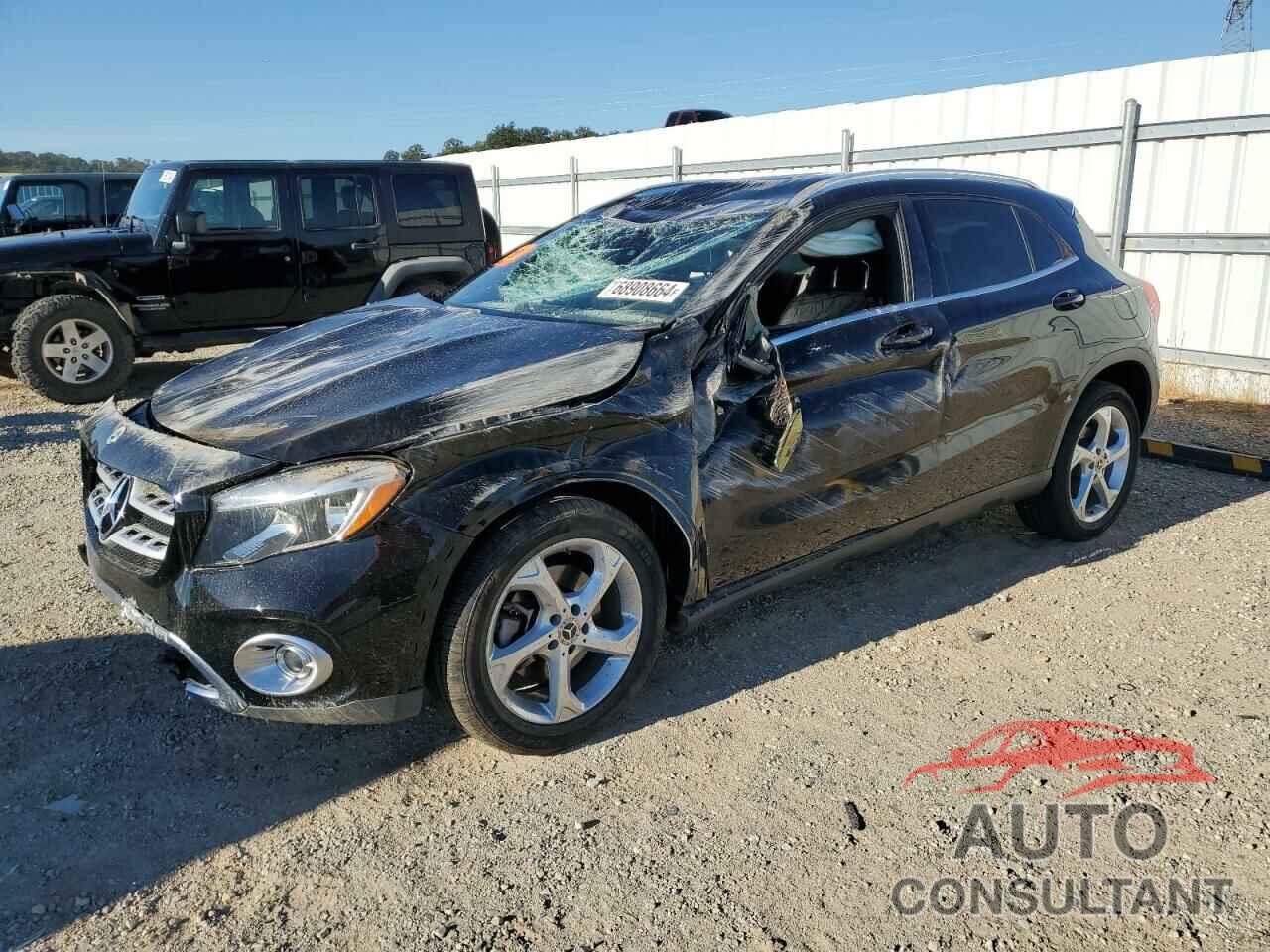 MERCEDES-BENZ GLA-CLASS 2018 - WDCTG4GB9JJ423916