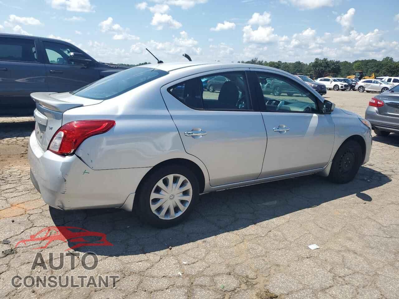 NISSAN VERSA 2019 - 3N1CN7AP3KL881532
