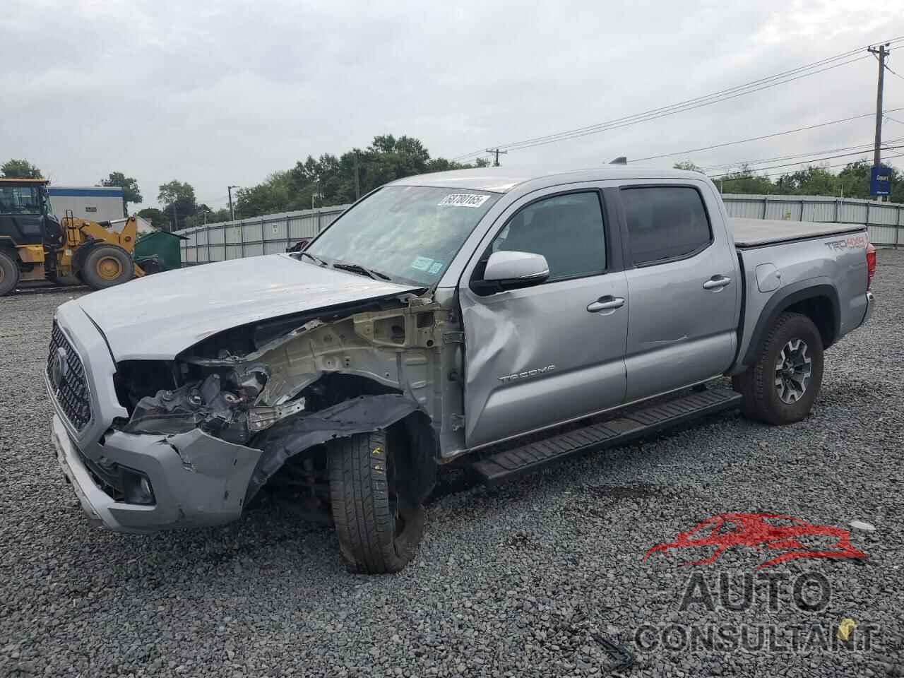 TOYOTA TACOMA 2018 - 5TFCZ5AN2JX144961
