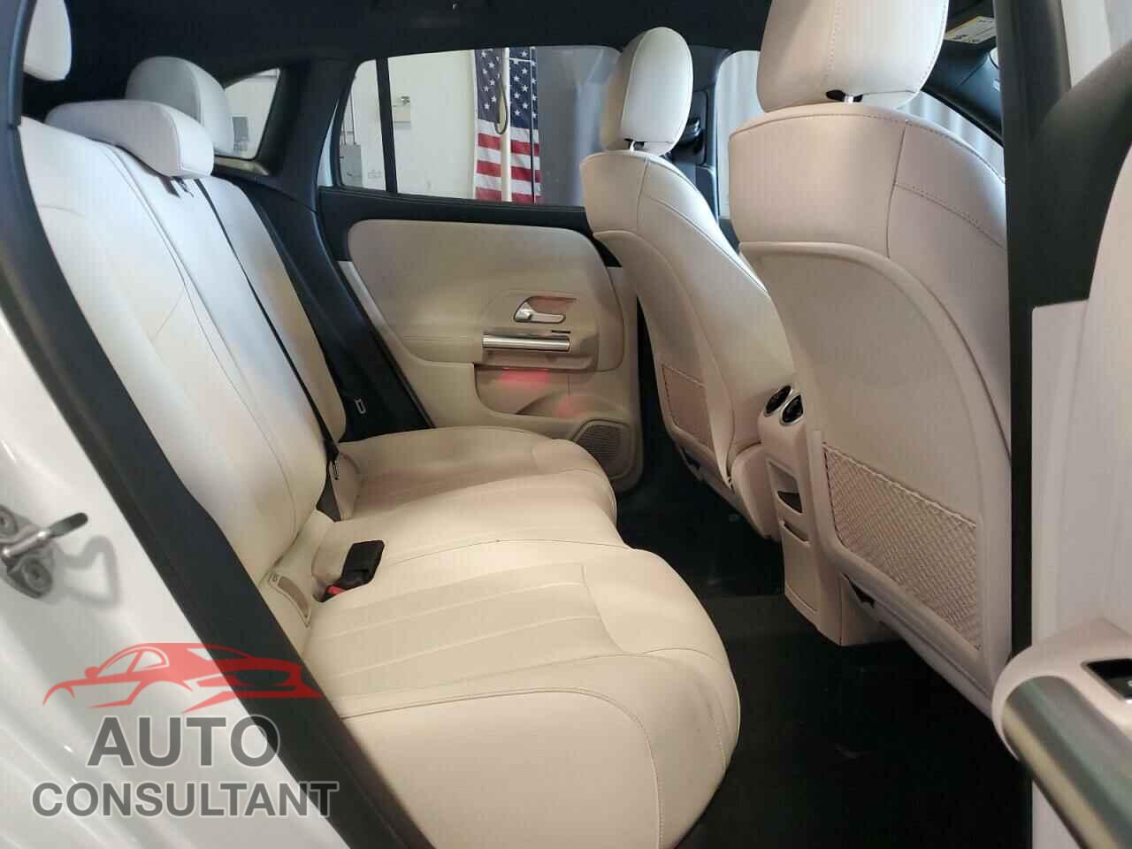 MERCEDES-BENZ GLA-CLASS 2022 - W1N4N4HB9NJ403274