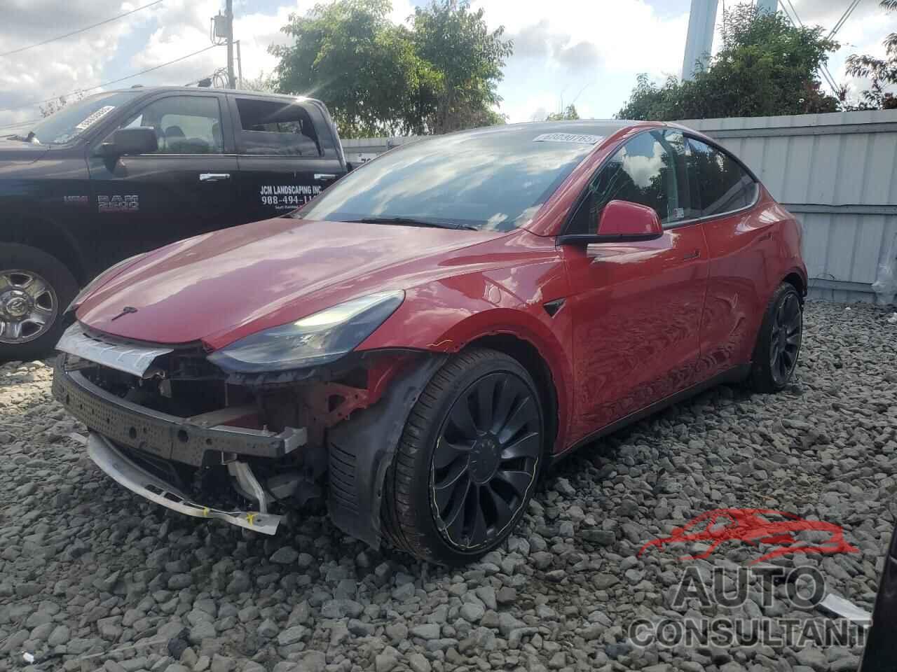 TESLA MODEL Y 2021 - 5YJYGDEF0MF269402